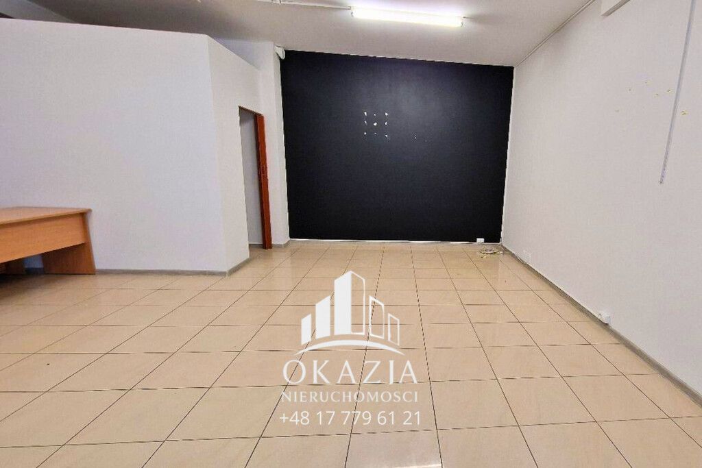 Lokal Rzeszów Zwięczyca, ul. Beskidzka. Zdjęcie 1