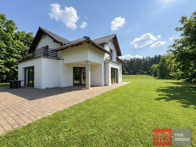 dom wolnostojący, 10 pokoi Dychów. Zdjęcie 3