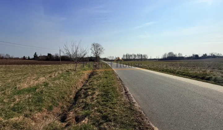 Działka inwestycyjna Kruszów