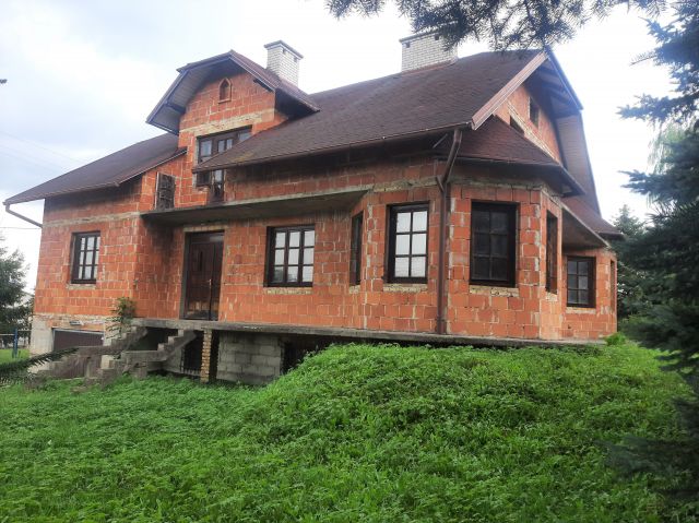 dom wolnostojący, 8 pokoi Wola Łużańska. Zdjęcie 1