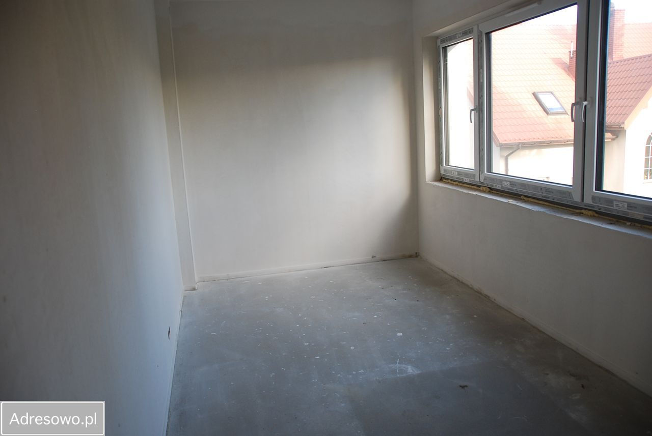 dom szeregowy, 4 pokoje Chotomów, ul. gen. Lucjana Żeligowskiego. Zdjęcie 8