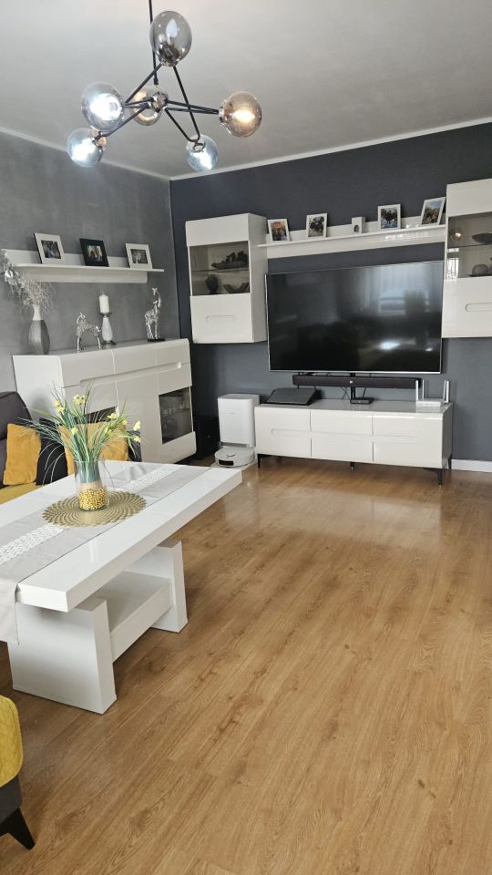 Mieszkanie 4-pokojowe Legnica Piekary Wielkie, Hubalczyków. Zdjęcie 1