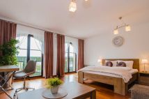 Mieszkanie 1-pokojowe Mikołajki, pl. Wolności. Zdjęcie 2