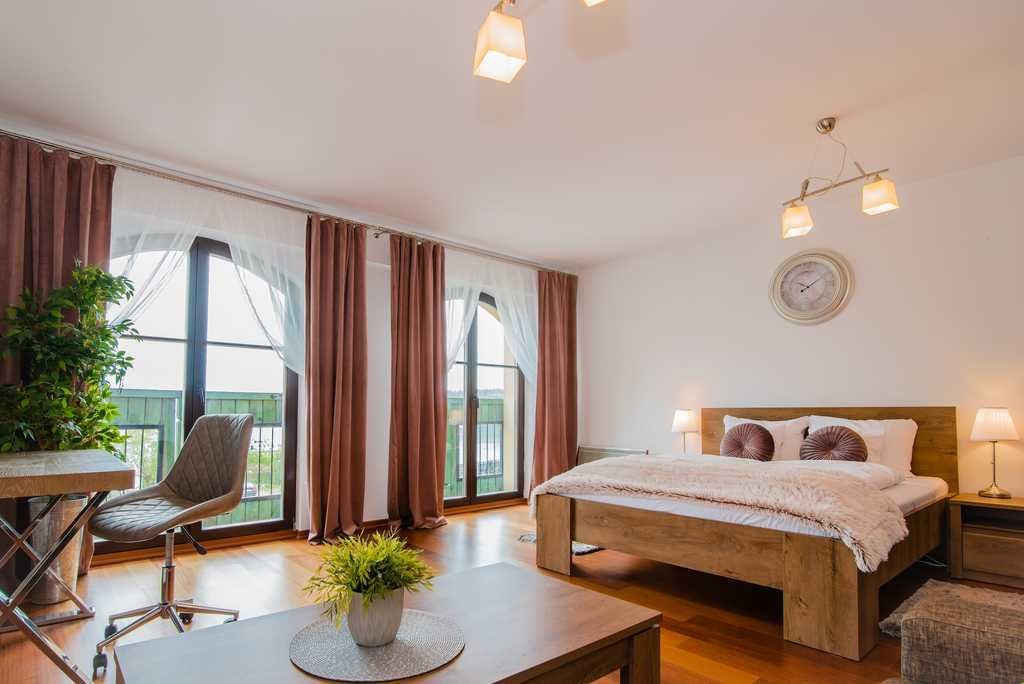 Mieszkanie 1-pokojowe Mikołajki, pl. Wolności. Zdjęcie 3