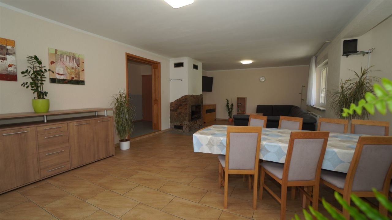 dom wolnostojący, 6 pokoi Szklarska Poręba Biała Dolina, ul. Zdrojowa. Zdjęcie 4