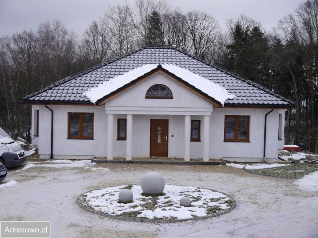 dom wolnostojący, 4 pokoje Osiek, ul. Grunwaldzka. Zdjęcie 1