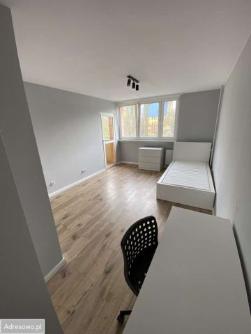 Mieszkanie 4-pokojowe Wrocław Śródmieście, ul. Lubuska. Zdjęcie 1