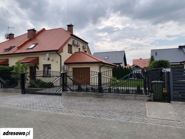 bliźniak, 4 pokoje Słupno. Zdjęcie 1