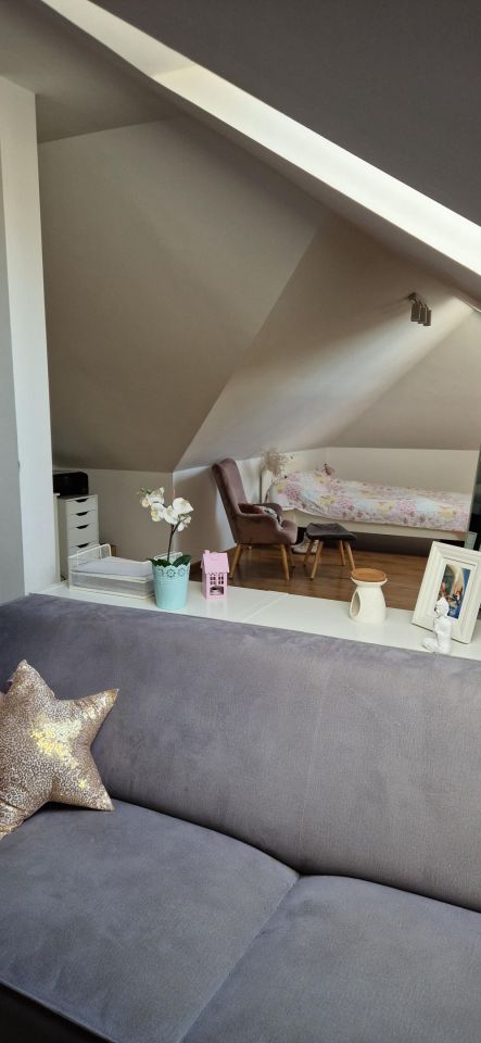 dom wolnostojący, 6 pokoi Brzeźnica. Zdjęcie 14