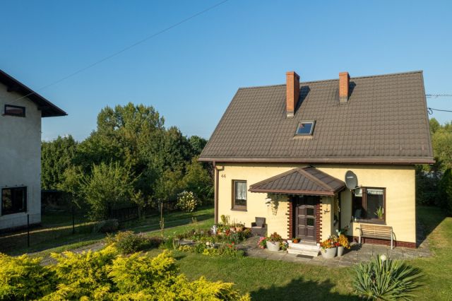 dom wolnostojący, 4 pokoje Jastrzębie-Zdrój Moszczenica, ul. Kasztanowa. Zdjęcie 1