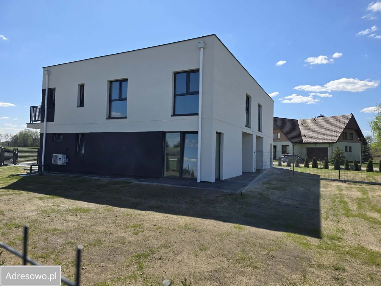 bliźniak, 6 pokoi Urzut, ul. Wiklinowa. Zdjęcie 3