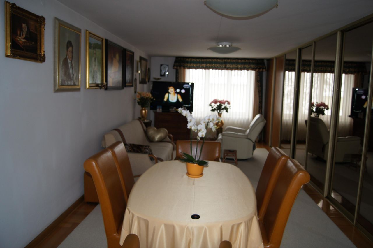 bliźniak, 6 pokoi Kraków Cichy Kącik, ul. Walerego Goetla. Zdjęcie 18