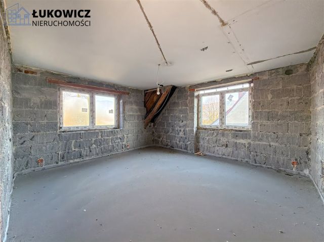 dom wolnostojący, 15 pokoi Jeleśnia. Zdjęcie 23