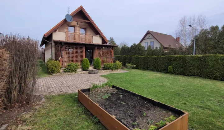 dom wolnostojący, 5 pokoi Czernica, ul. Wrocławska