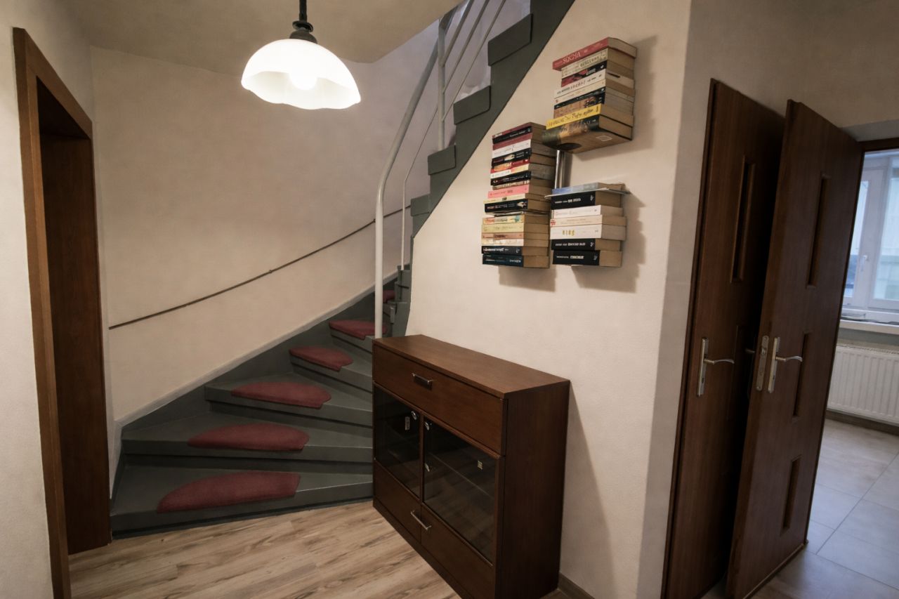 dom wolnostojący, 5 pokoi Lubliniec Centrum, ul. Szarych Szeregów. Zdjęcie 10