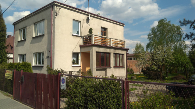dom wolnostojący, 6 pokoi Częstochowa Wyczerpy Dolne, ul. Warszawska. Zdjęcie 1
