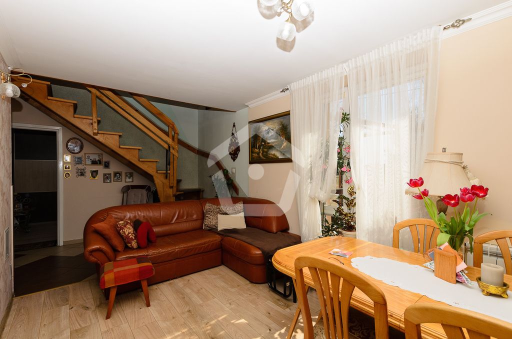 dom wolnostojący, 5 pokoi Widełka. Zdjęcie 9