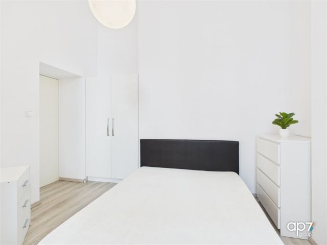 Mieszkanie 3-pokojowe Kraków Śródmieście, ul. marsz. Józefa Piłsudskiego. Zdjęcie 4