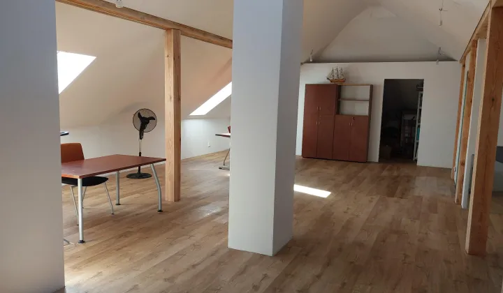 Biuro Żerniki Wrocławskie, ul. Bukowa