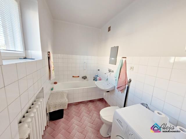 dom wolnostojący, 5 pokoi Częstochowa Grabówka, ul. Kiepury. Zdjęcie 8