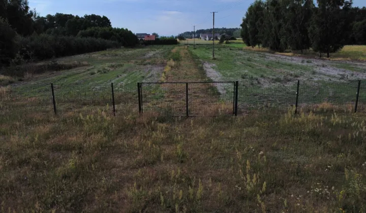 Działka budowlana Brzeziny
