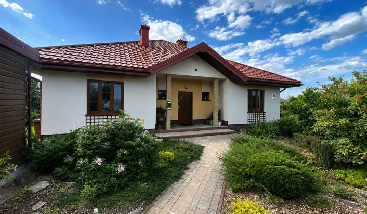 dom wolnostojący, 5 pokoi Zręcin