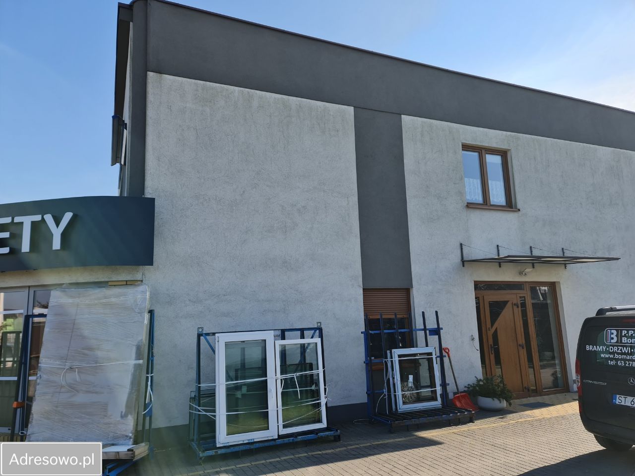 Hala/magazyn Laski. Zdjęcie 4