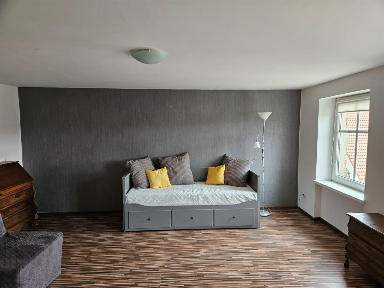 Mieszkanie 1-pokojowe Świebodzice. Zdjęcie 4