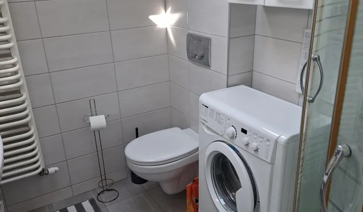 Pokój Biały Kościół Nowa Wieś, Halczyna