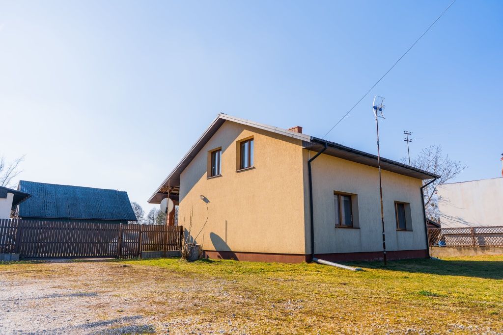 dom wolnostojący Korytów, ul. Główna. Zdjęcie 6