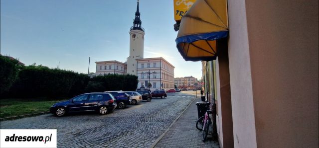 Lokal Strzelce Opolskie, rynek Rynek. Zdjęcie 3