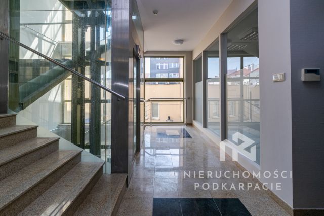 Biuro Rzeszów, ul. Sokoła. Zdjęcie 21