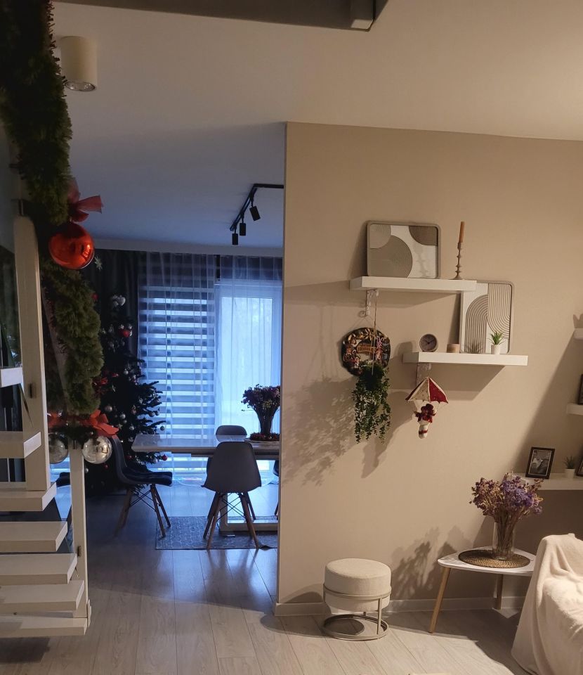 dom wolnostojący, 5 pokoi Smugi Helenów. Zdjęcie 12