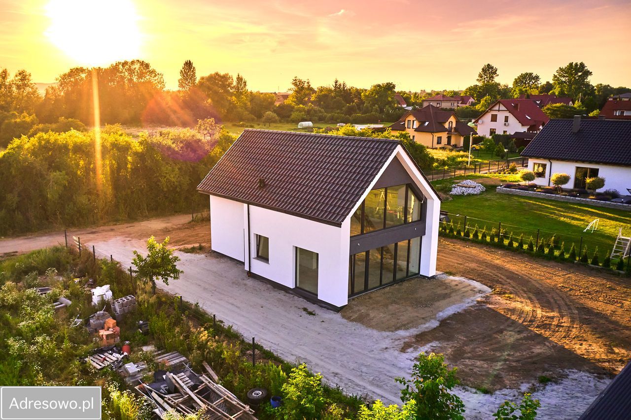 dom wolnostojący, 5 pokoi Czernica. Zdjęcie 14