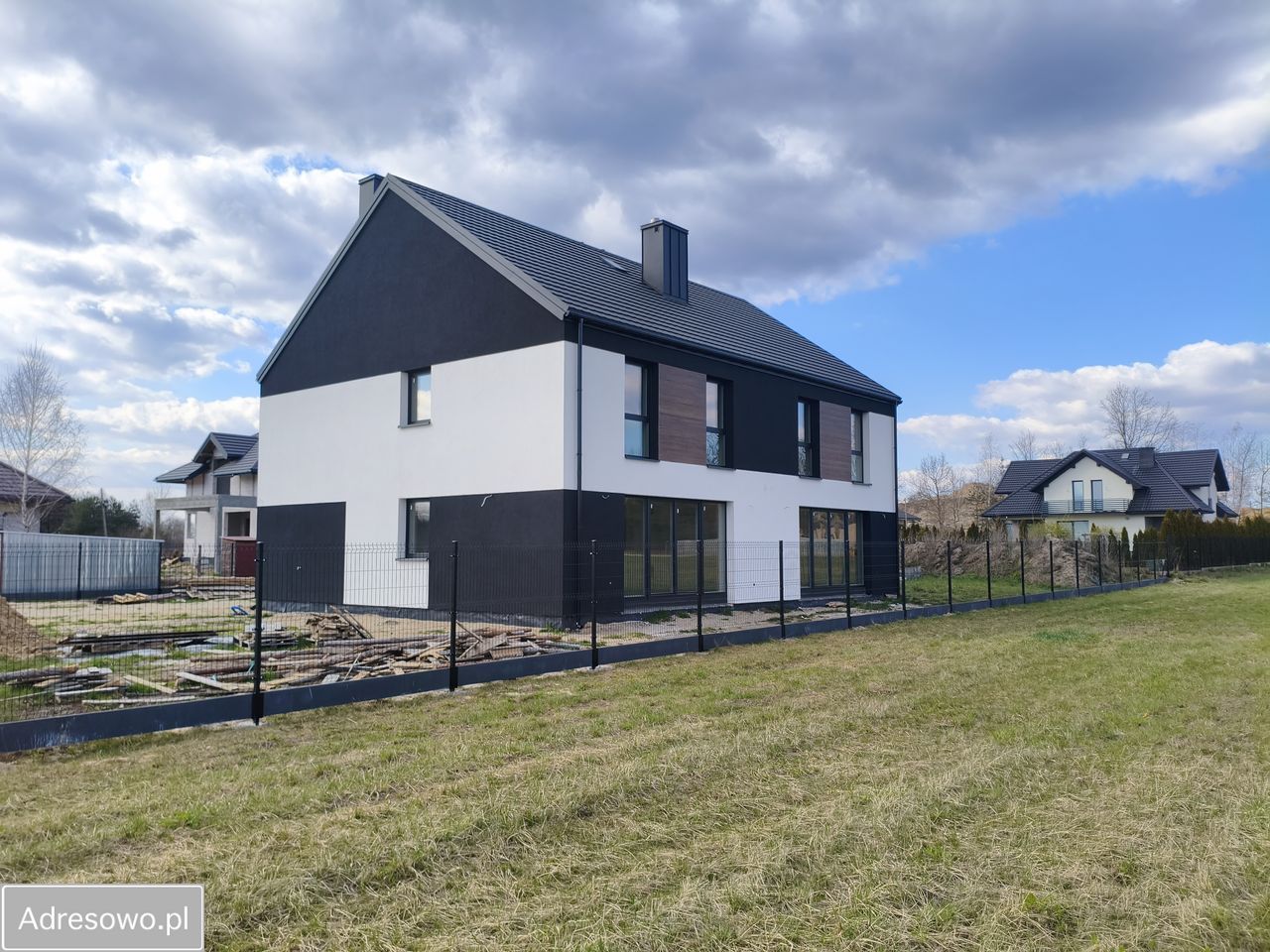 bliźniak, 5 pokoi Kąty. Zdjęcie 16