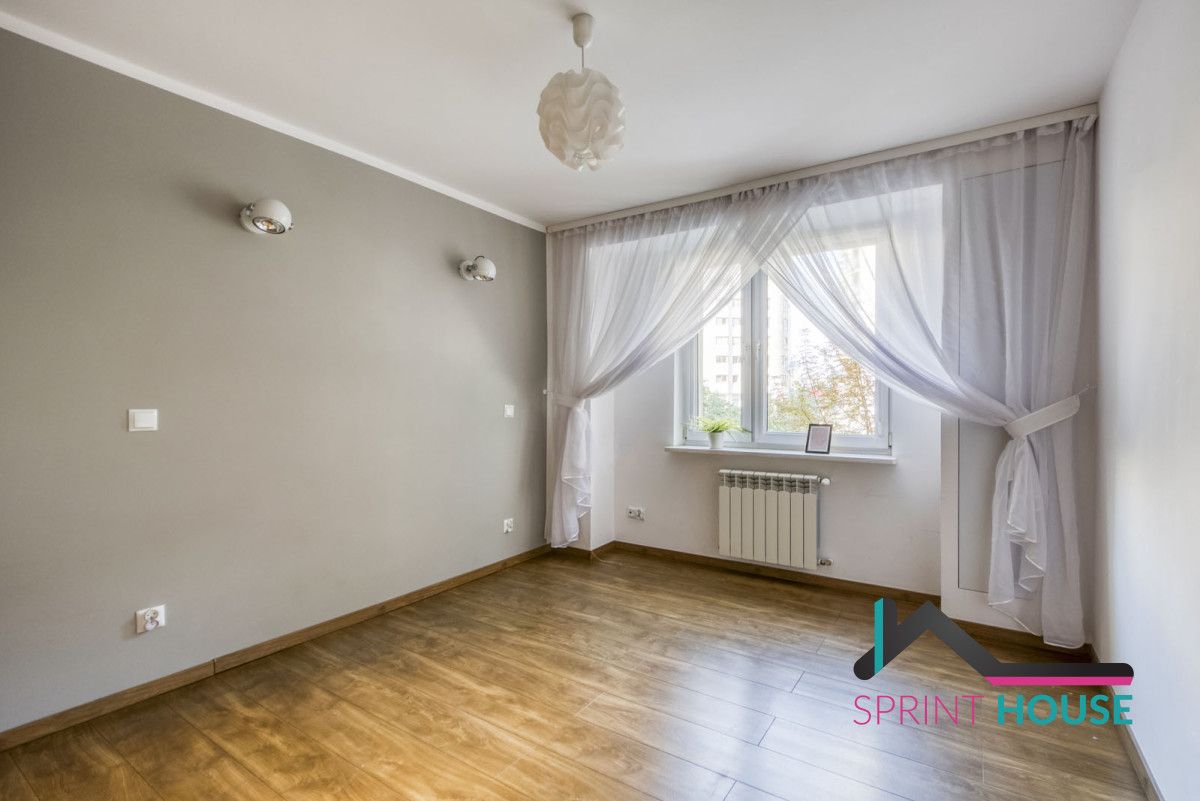 Mieszkanie 3-pokojowe Warszawa Śródmieście, ul. Inflancka. Zdjęcie 10