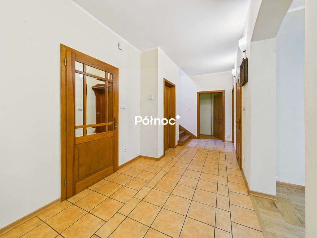 dom wolnostojący, 8 pokoi Baranów Sandomierski, ul. Podzamcze. Zdjęcie 12