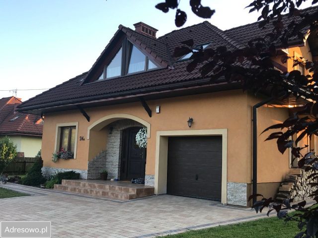 dom wolnostojący, 4 pokoje Lusina, ul. Zdrojowa. Zdjęcie 1