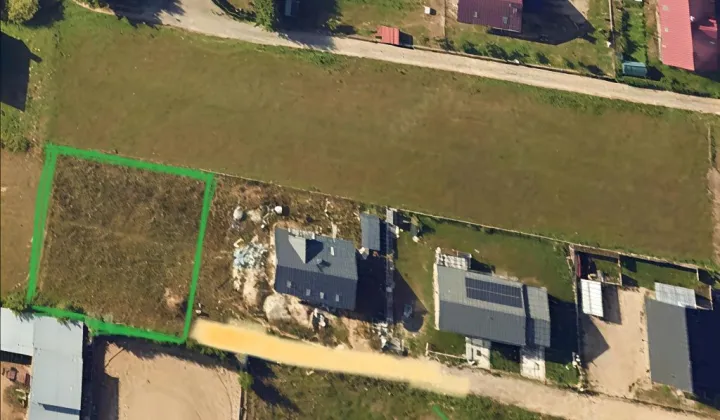 Działka budowlana Chruściele