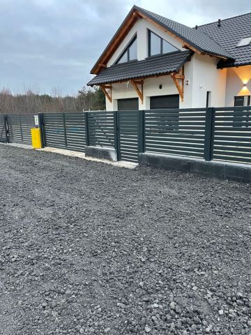 bliźniak, 4 pokoje Ostrowiec Świętokrzyski, ul. Skośna. Zdjęcie 1