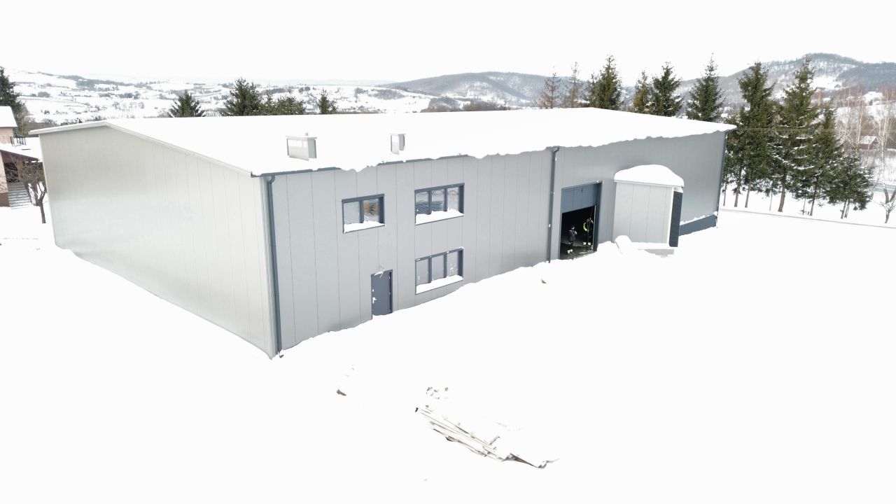 Hala/magazyn Bilsko Rośmirowa. Zdjęcie 3