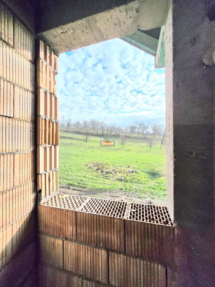 Mieszkanie 4-pokojowe Morawica. Zdjęcie 13