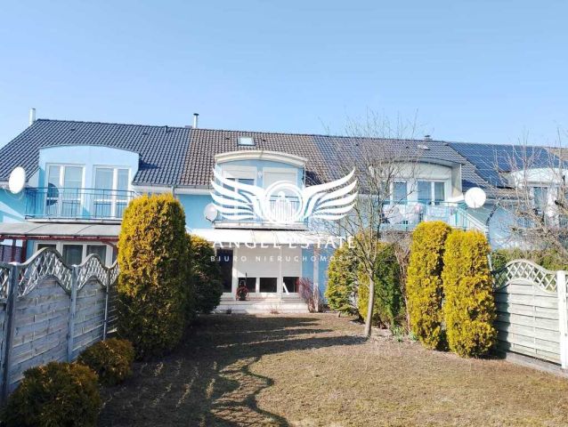 dom szeregowy, 4 pokoje Stargard, ul. Władysława Sikorskiego. Zdjęcie 1