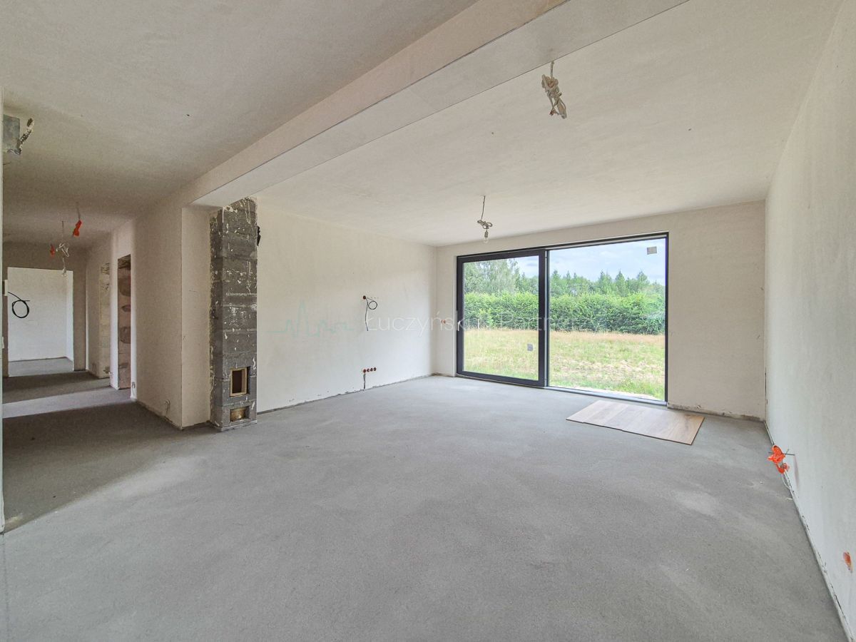 dom wolnostojący, 5 pokoi Komarno. Zdjęcie 15