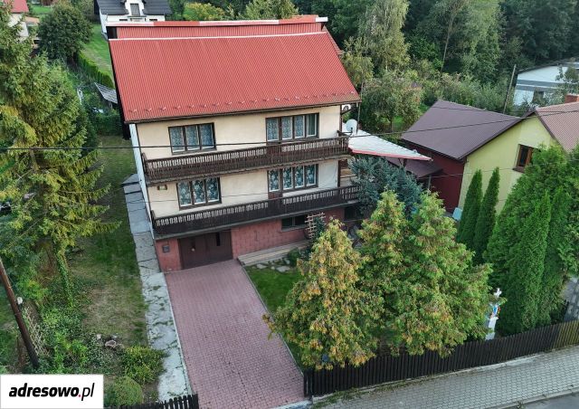 dom wolnostojący, 4 pokoje Pewel Ślemieńska, ul. Krakowska. Zdjęcie 1