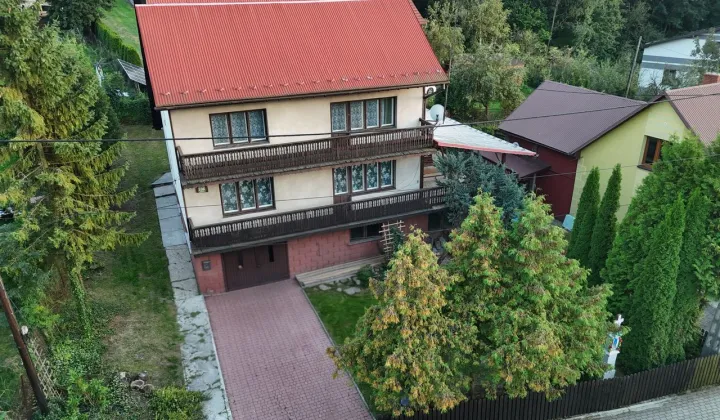 dom wolnostojący, 4 pokoje Pewel Ślemieńska, ul. Krakowska