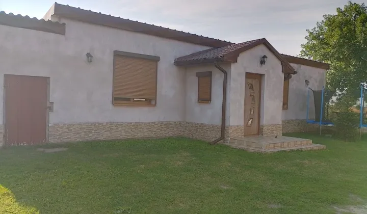 dom wolnostojący, 4 pokoje Chalno
