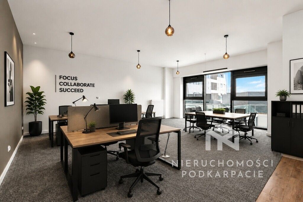 Biuro Rzeszów, ul. Fryderyka Szopena. Zdjęcie 1