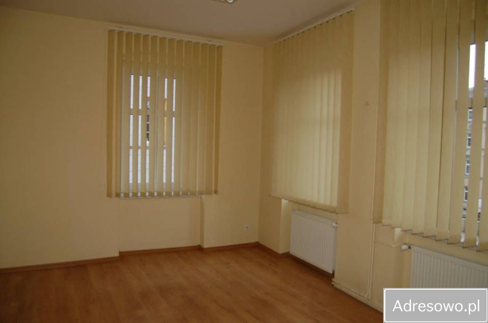 Lokal Prudnik, pl. Farny. Zdjęcie 3