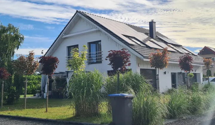 dom wolnostojący, 6 pokoi Lasów